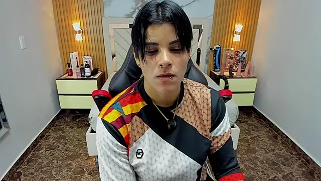 KAROLLJONES1 online show from December 2025 07:22:01 PM