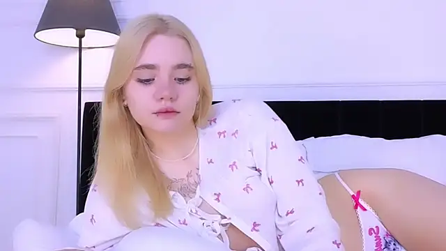 ANNABELLE LU online show from October 2025 05:18:02 AM