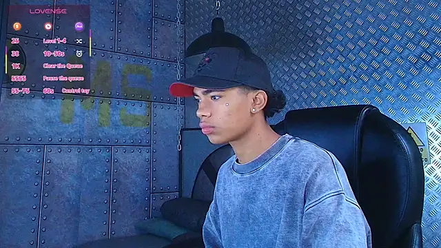 AlanCutee online show from October 2025 11:41:02 AM