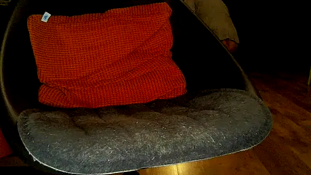 TobyDick13 online show from November 2025 06:52:01 PM