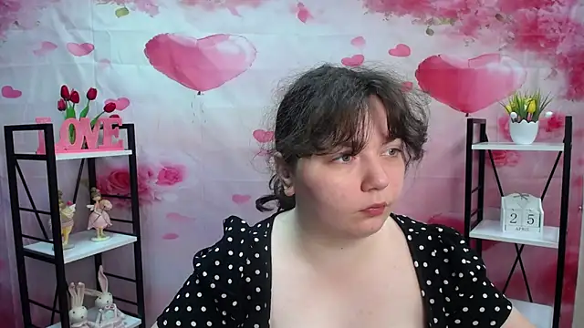 Snapshot of NeonilaLisova chatting on April 2026 05:16:01 AM NeonilaLisova online show from April 2026 05:16:01 AM