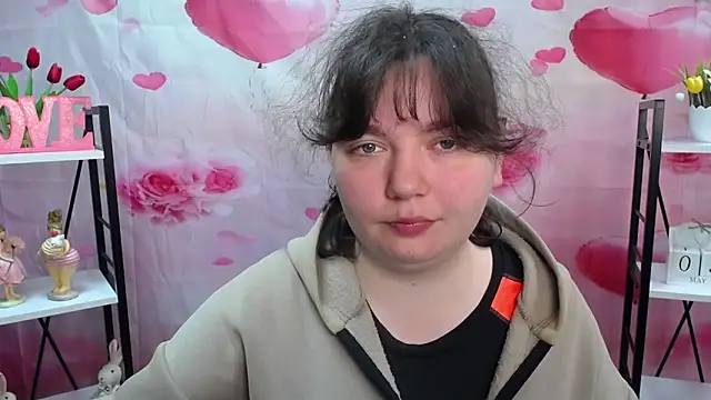 Snapshot of NeonilaLisova chatting on May 2026 05:13:01 AM NeonilaLisova online show from May 2026 05:13:01 AM