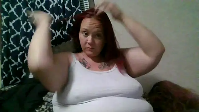 Snapshot of ThickkkMama420 chatting on April 2026 09:44:01 AM ThickkkMama420 online show from April 2026 09:44:01 AM