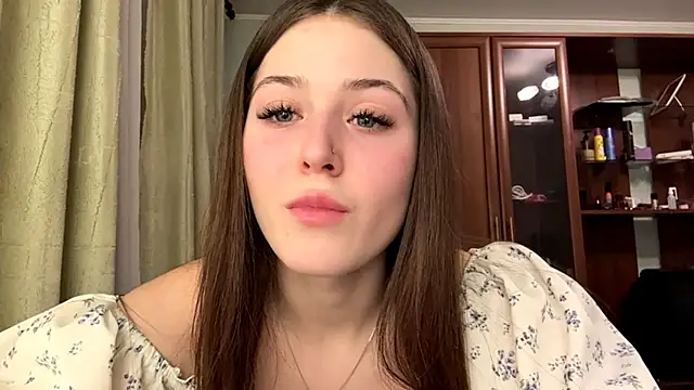 Adel strongwoman online show from February 2026 06:13:01 PM