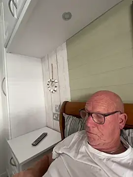 Snapshot of philefc chatting on October 2025 08:45:02 AM philefc online show from October 2025 08:45:02 AM