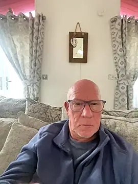 Snapshot of philefc chatting on October 2025 09:41:01 AM philefc online show from October 2025 09:41:01 AM