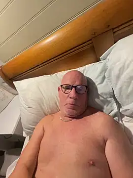 Snapshot of philefc chatting on October 2025 06:54:01 AM philefc online show from October 2025 06:54:01 AM