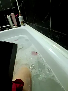 Anayssa  online show from February 2026 06:15:01 PM