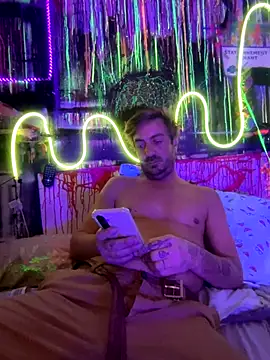 3615-ULLA online show from October 2025 06:01:01 PM