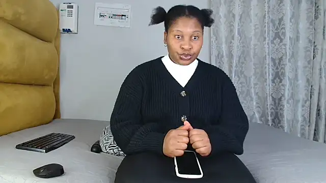 Snapshot of SexxyAddiict chatting on April 2026 06:12:01 PM SexxyAddiict online show from April 2026 06:12:01 PM