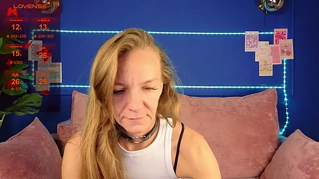 Snapshot of Jesica_mooon chatting on September 2025 01:31:02 AM Jesica mooon online show from September 2025 01:31:02 AM