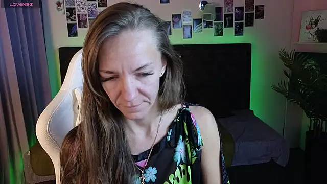 Snapshot of Jesica_mooon chatting on October 2025 01:27:01 AM Jesica mooon online show from October 2025 01:27:01 AM