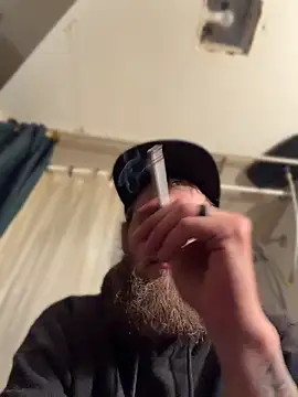 high3ndlowlife online show from April 2026 07:48:01 PM