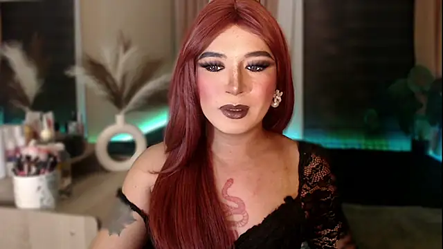 mslilly croft online show from February 2026 05:00:02 PM