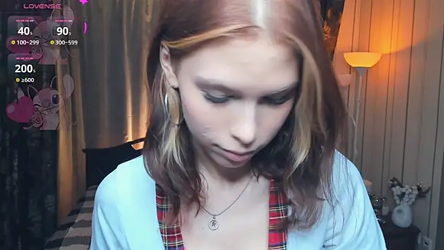 KyraConze online show from October 2025 08:28:01 PM