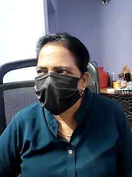 mallu-lover online show from September 2025 11:12:01 AM