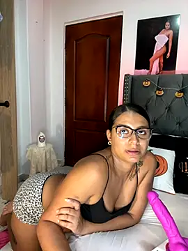 ema zoe online show from October 2025 11:49:01 PM