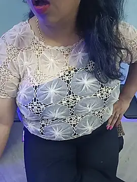 Snapshot of Bhabhiji1 chatting on May 2026 05:31:02 PM Bhabhiji1 online show from May 2026 05:31:02 PM
