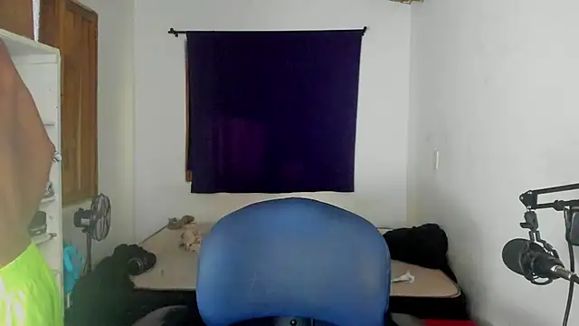 JuanchiT66 online show from October 2025 07:45:02 PM