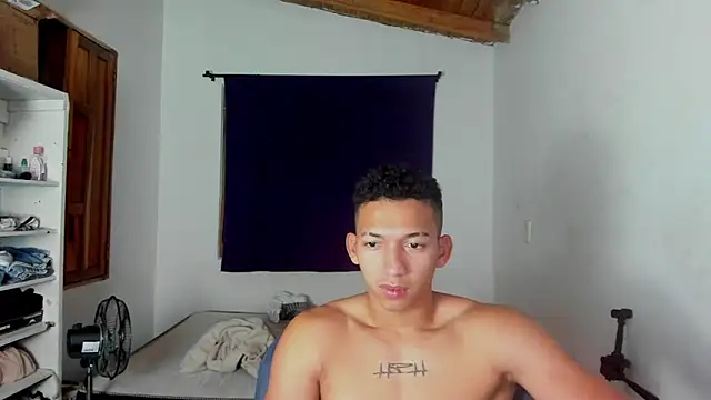 JuanchiT66 online show from October 2025 07:42:02 AM