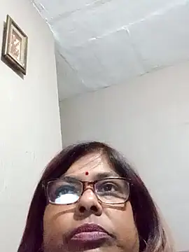 mileesha online show from October 2025 08:18:01 PM