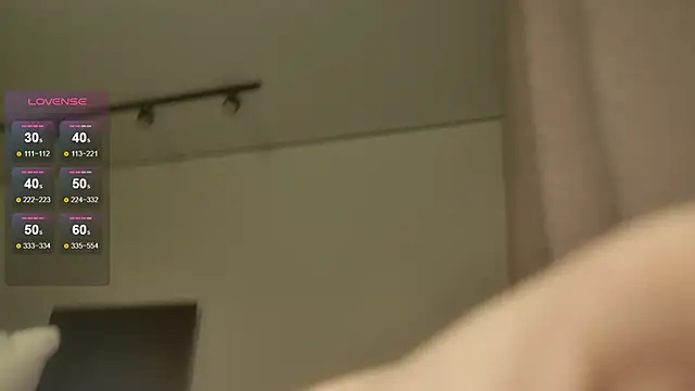 Lunainnk online show from April 2026 01:03:01 AM