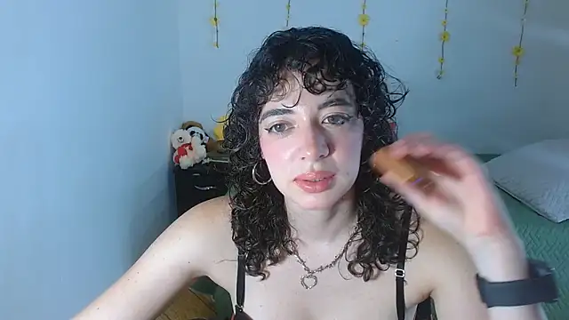 sajecrismaa online show from March 2026 08:01:02 PM