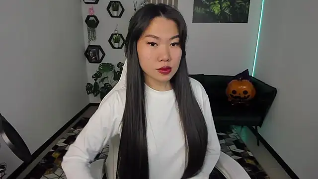 LunaPurrr online show from October 2025 02:23:02 AM