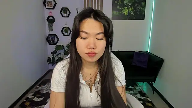 LunaPurrr online show from December 2025 01:13:01 AM