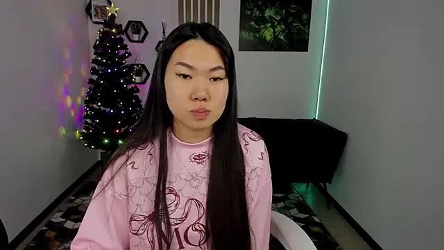 LunaPurrr online show from December 2025 11:02:01 PM