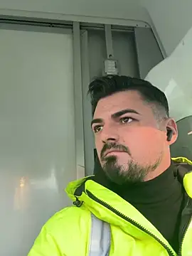 imooLoov online show from January 2026 02:30:01 PM