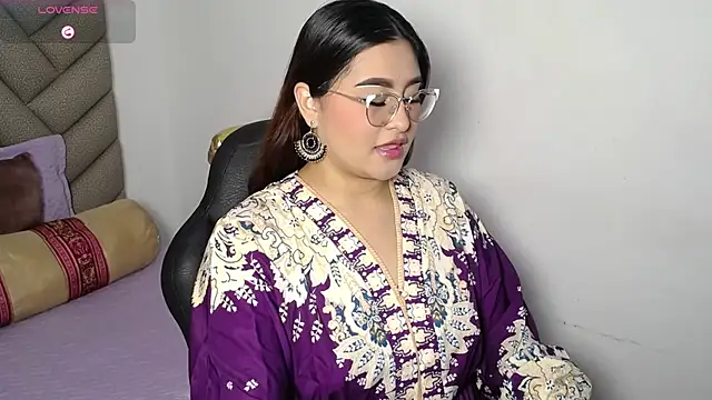 heluejamil online show from October 2025 02:07:02 PM