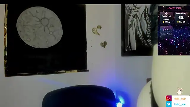 Roxannelorence  online show from November 2025 03:12:01 PM