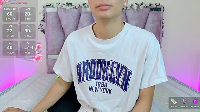 lana and liam  online show from November 2025 10:43:02 AM