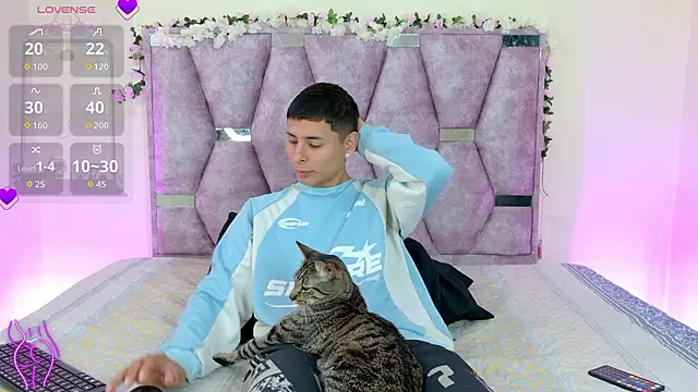 lana and liam  online show from February 2026 10:23:02 AM