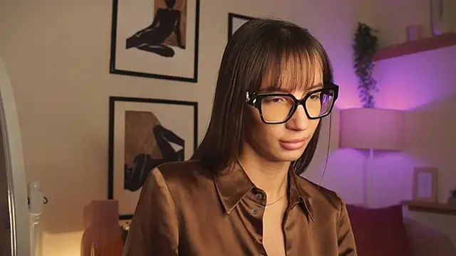 midnightbby  online show from January 2026 05:18:02 PM