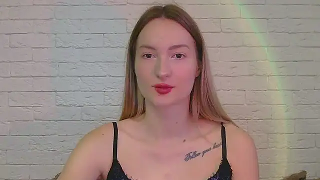 Snapshot of Alice_Sweet_01 chatting on November 2025 01:39:02 PM Alice Sweet 01 online show from November 2025 01:39:02 PM