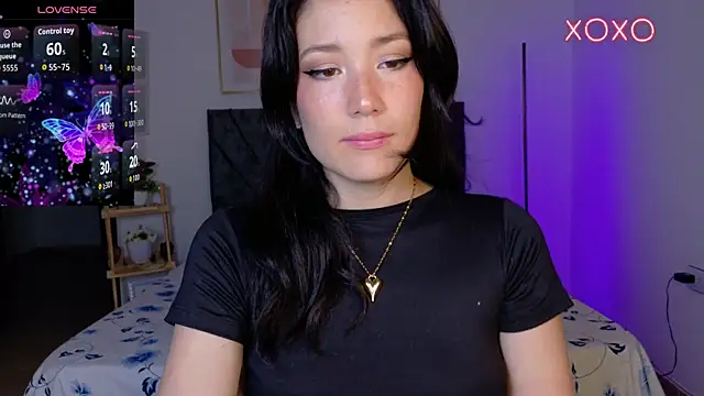 Eliih 01 online show from October 2025 02:33:01 AM