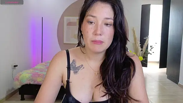 Snapshot of Eliih_01 chatting on June 2026 06:07:02 PM Eliih 01 online show from June 2026 06:07:02 PM