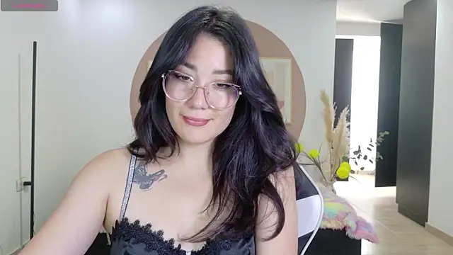 Snapshot of Eliih_01 chatting on July 2026 06:58:02 PM Eliih 01 online show from July 2026 06:58:02 PM