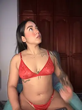 KaditaNavarro online show from November 2025 05:48:02 PM