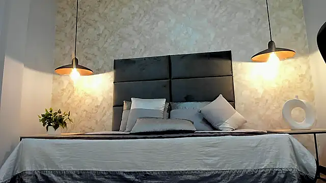 Snapshot of RaphaelDufort chatting on September 2025 11:26:02 PM RaphaelDufort online show from September 2025 11:26:02 PM