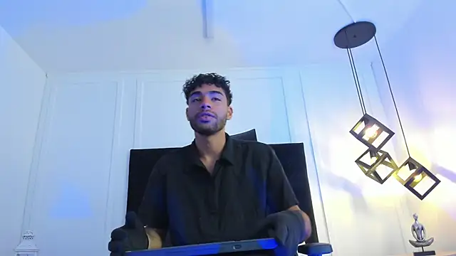 Snapshot of RaphaelDufort chatting on October 2025 06:52:01 PM RaphaelDufort online show from October 2025 06:52:01 PM