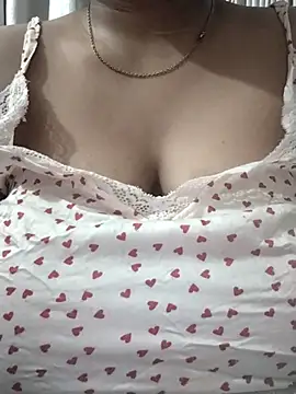 Snapshot of Raj-Rani01 chatting on October 2025 10:23:02 PM Raj-Rani01 online show from October 2025 10:23:02 PM