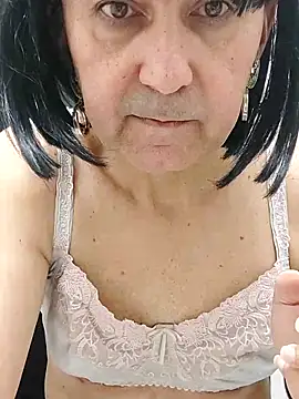 Emily de Carla online show from November 2025 07:40:01 AM