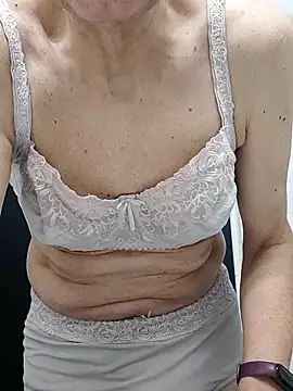 Emily de Carla online show from February 2026 07:37:01 AM