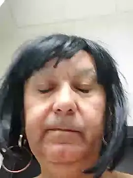 Snapshot of Emily_de_Carla chatting on April 2026 06:25:02 AM Emily de Carla online show from April 2026 06:25:02 AM