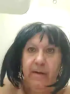 Snapshot of Emily_de_Carla chatting on June 2026 06:19:02 AM Emily de Carla online show from June 2026 06:19:02 AM
