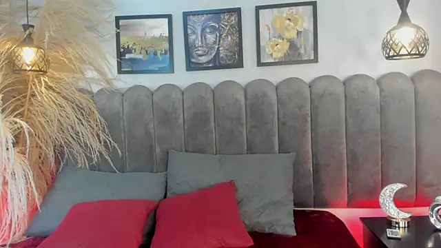 Dark nina  online show from December 2025 03:26:02 AM