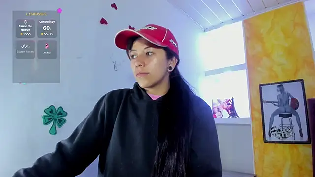 Raven Rouge  online show from April 2026 12:53:02 PM